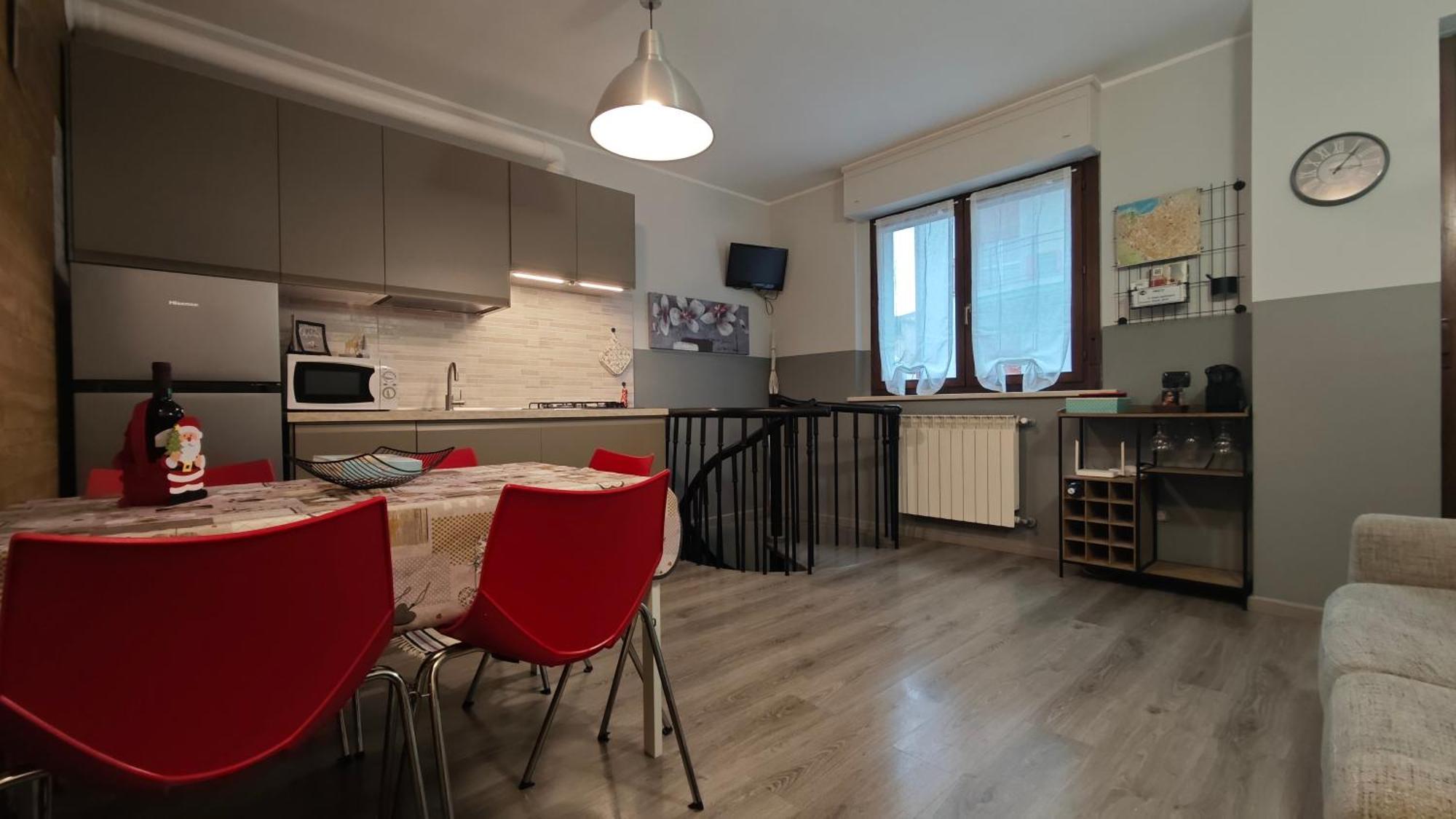 Appartamento Aleph With Private Parking, Next Train Station Комо Экстерьер фото
